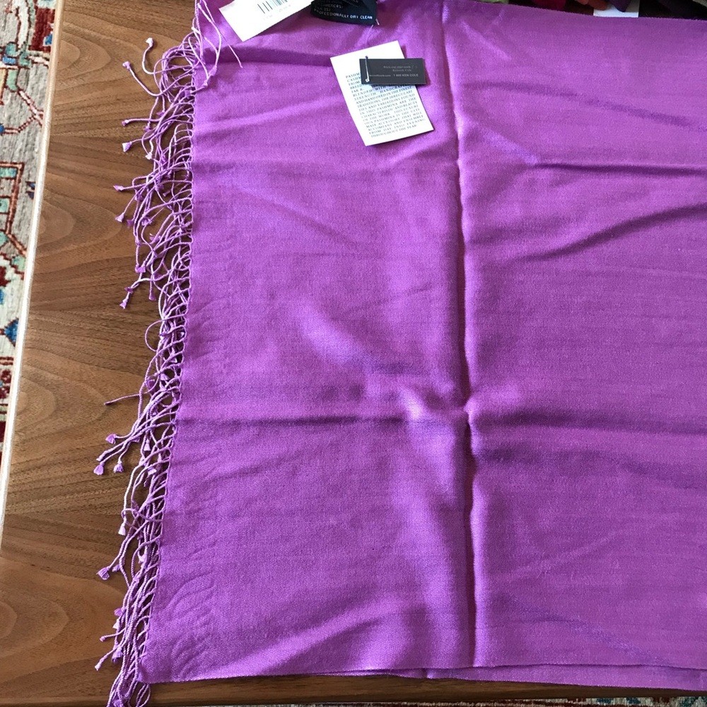 NWT Pashmina by Kenneth Cole - Picture 3 of 8